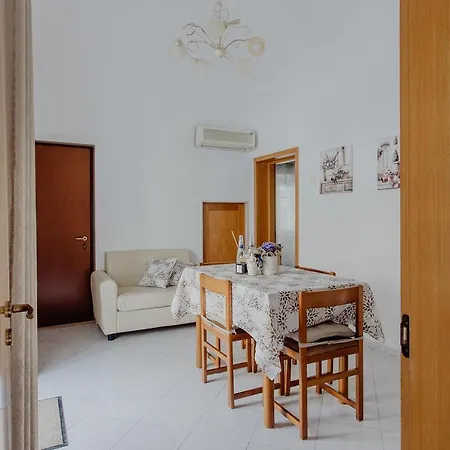 Casanna Apartment *